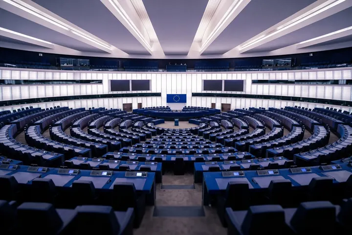 Hemiciclo del Parlamento Europeo visto desde las filas superiores
